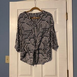 Chicos womens 3/4 sleeve top; size 2